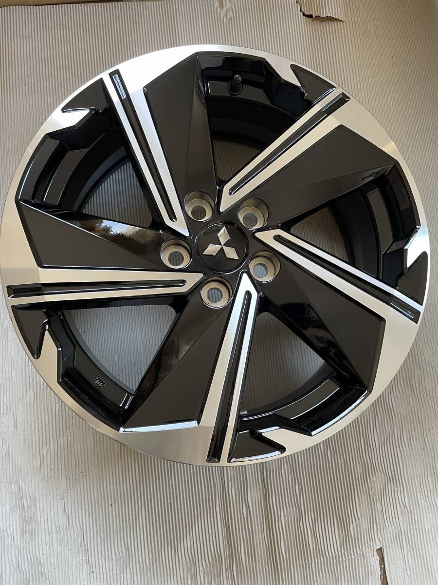 安い 三菱 エクリプスクロス PHEV 純正アルミホイール 18インチ ENKEI 日本製 ②(5穴)｜売買されたオークション情報、yahooの商品情報をアーカイブ公開 - オークファン 5穴