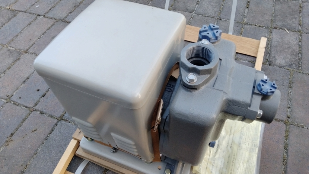 新品 定価14万 日立 ヒューガルポンプ 渦巻ポンプ 400W 排水ポンプ 水槽 0.4kw 自吸 60hz 循環ポンプ 融雪 消雪 渦巻き 濾過槽 循環 F-P400