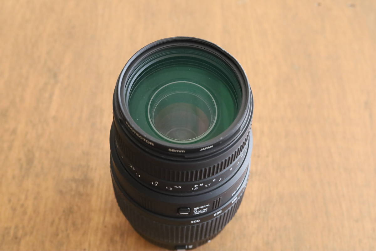 SIGMA 望遠ズームレンズ 70-300mm F4-5.6 DG MACRO キヤノン用 フル