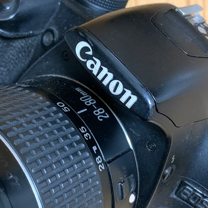 骨董◇デジタル一眼カメラ◇Canon(キャノン)EOS Kiss◇レンズ付