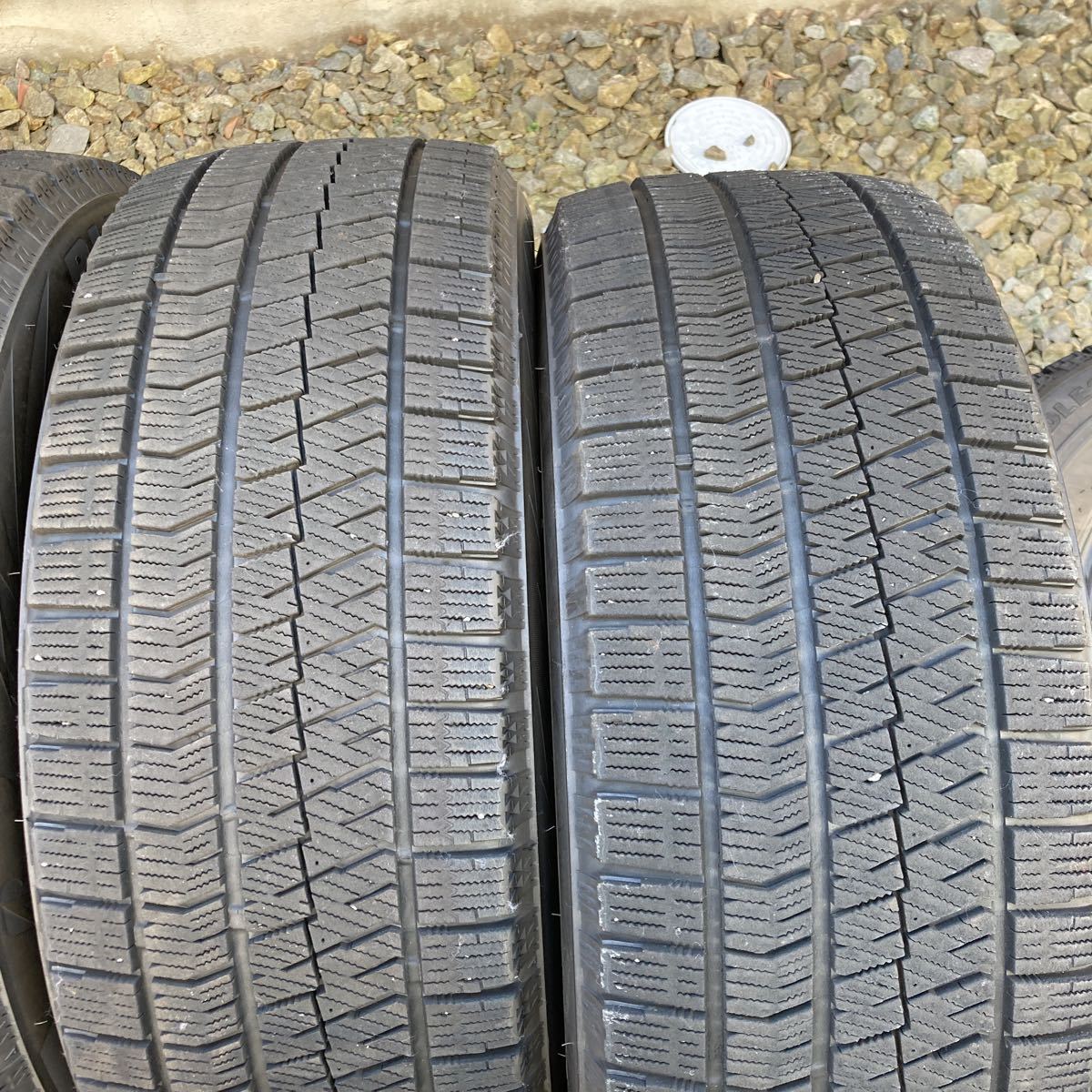 石川県発 BLIZZAK VRX2 215/55R17 4本 2019年製 バリ山 バリ溝 7分山 8 