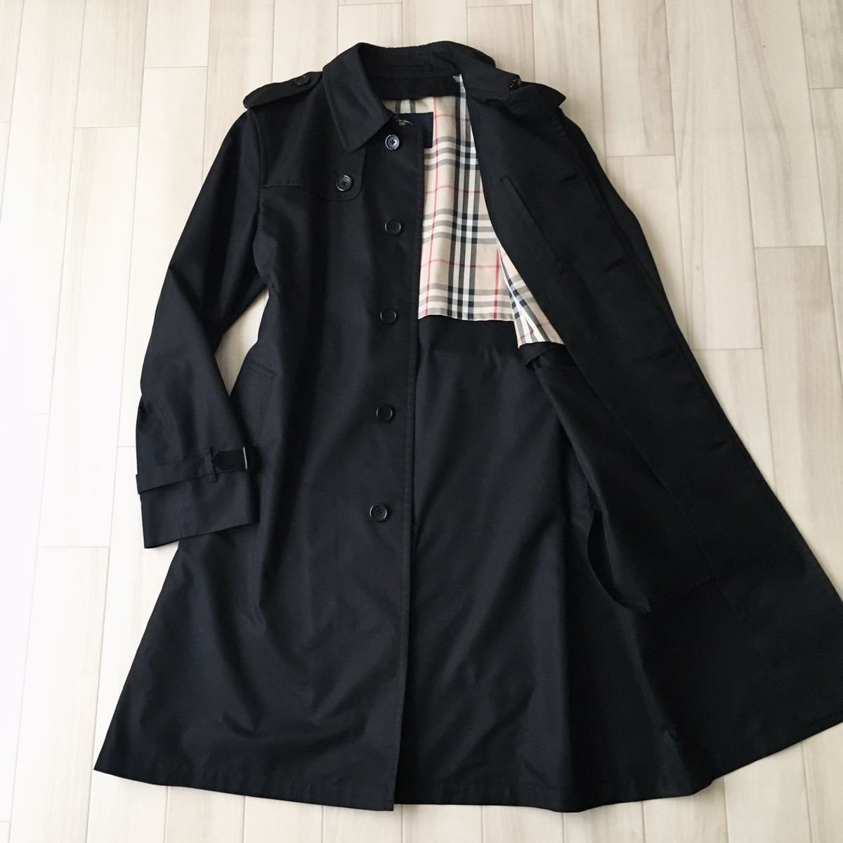 美品 バーバリーロンドン 1527 ナイロン トレンチコート ノバチェック 中綿 BURBERRY バーバリーロンドン トレンチコート ナイロン ノバチェック