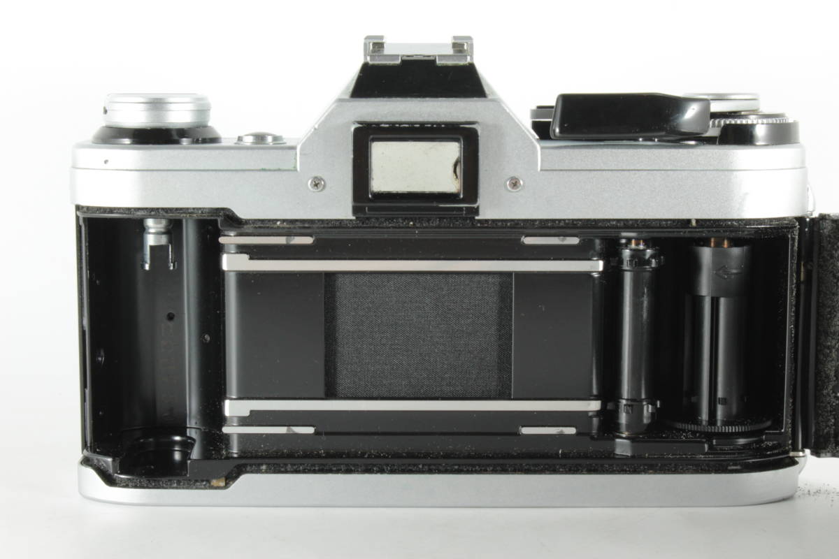 Canon AE-1 – Silver Grain Co