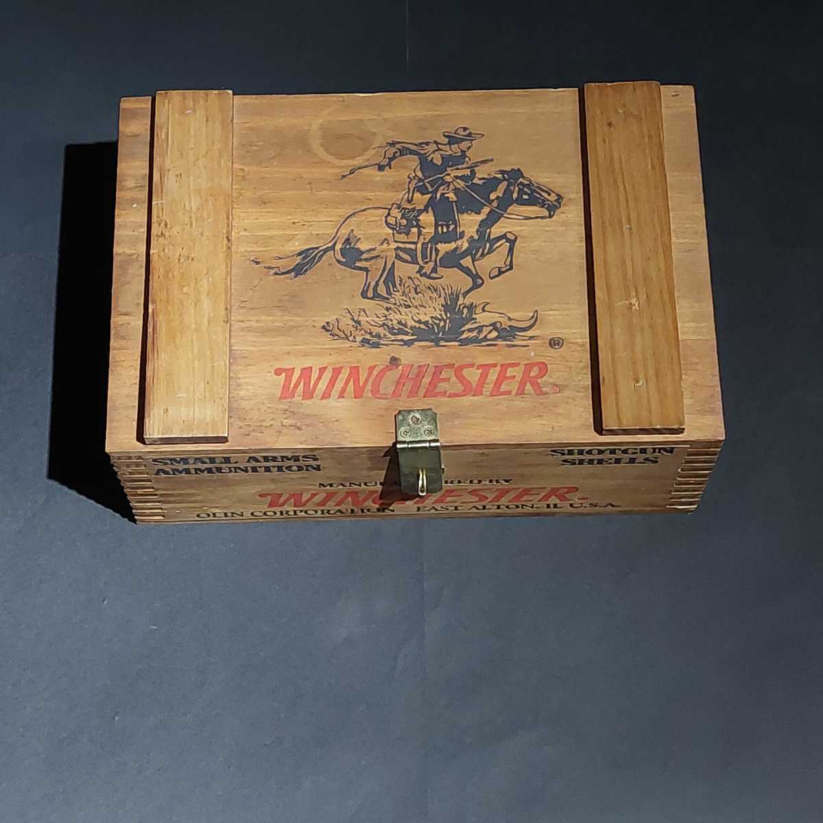WINCHESTER ウィンチェスター 木製ボックス 弾薬ケース クレー射撃 Amazon.com: Winchester Wooden Ammo Box : Sports & Outdoors