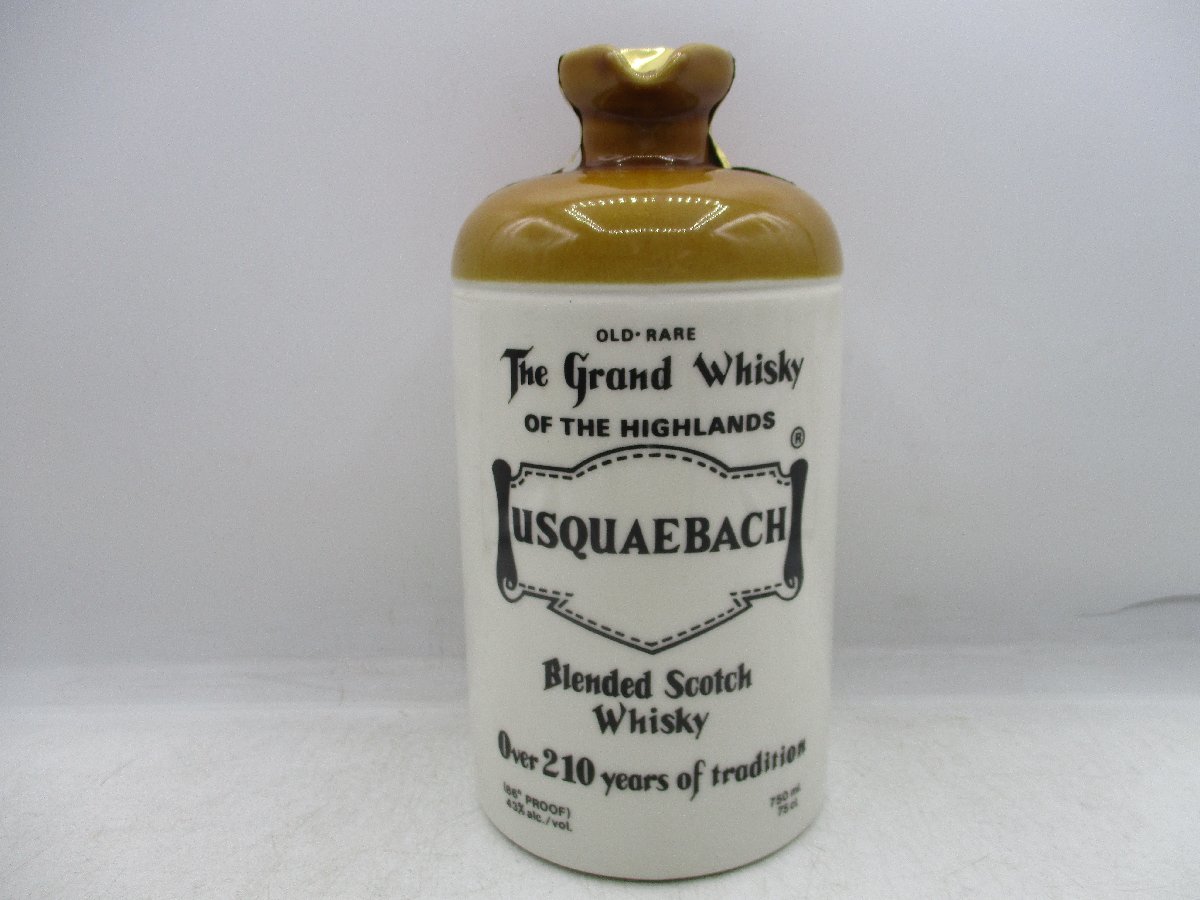USQUAEBACH Blended Scotch Whisky 陶器ボトル USQUAEBACH ウシュクベ ウイスキー 陶器ボトル 750ml 43% 未開封 古酒