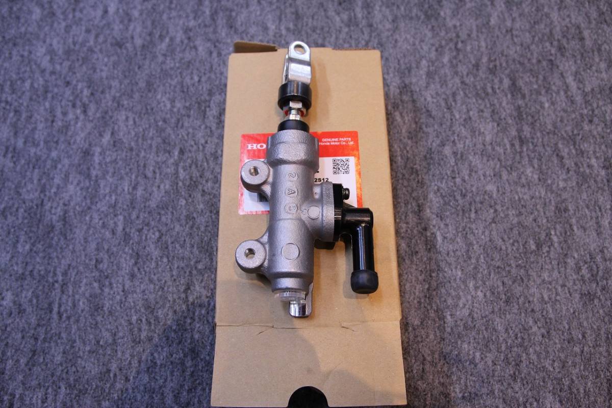 NSR50 NSR80 後期 ホンダ純正 リヤマスターシリンダー 新品