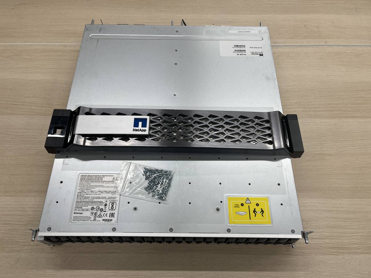 NetApp FAS2750 モデル:NAJ-1501 Disk Storage 2x FAS2750 Controller No HDD ...