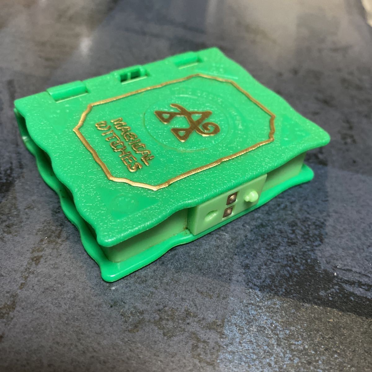 BANDAI マジカルウィッチーズ バルルーナ族(風) 【公式通販】