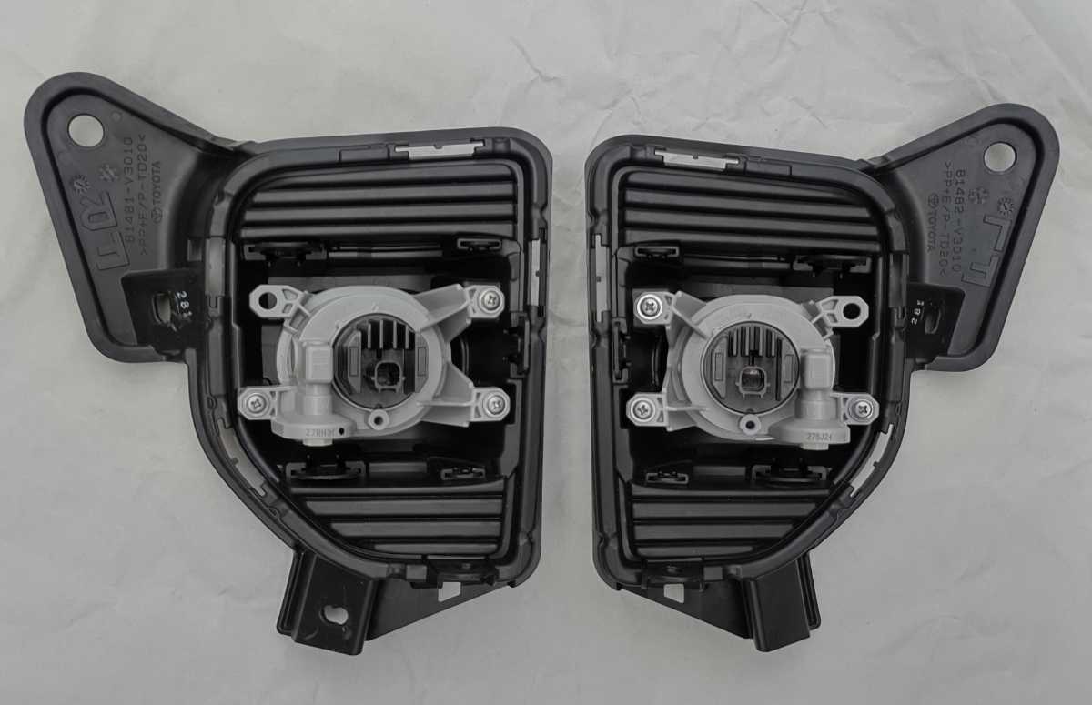ハイエース 200系 7型　純正LEDフォグランプ 左右セット 納車後取り外し　送料無料ー！ 200系 ハイエース 7型 後付け フォグランプユニット一式 0