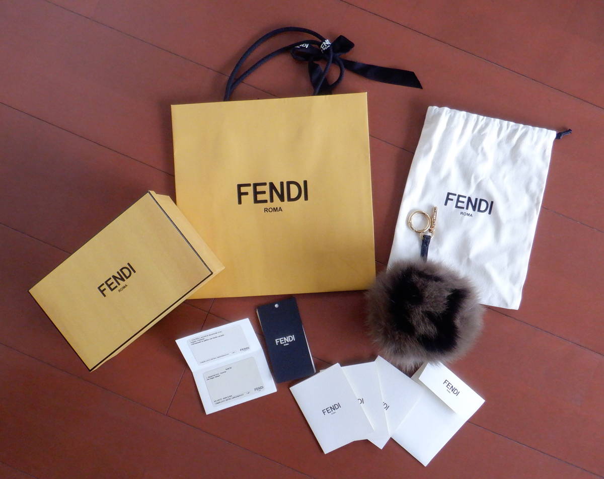 フェンディ FENDI チャーム キーホルダー ポンポン バッグチャーム