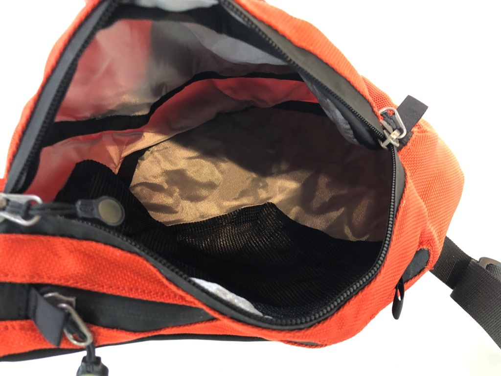 コンパクト patagonia パタゴニア ボディーバッグ ショルダーバッグ