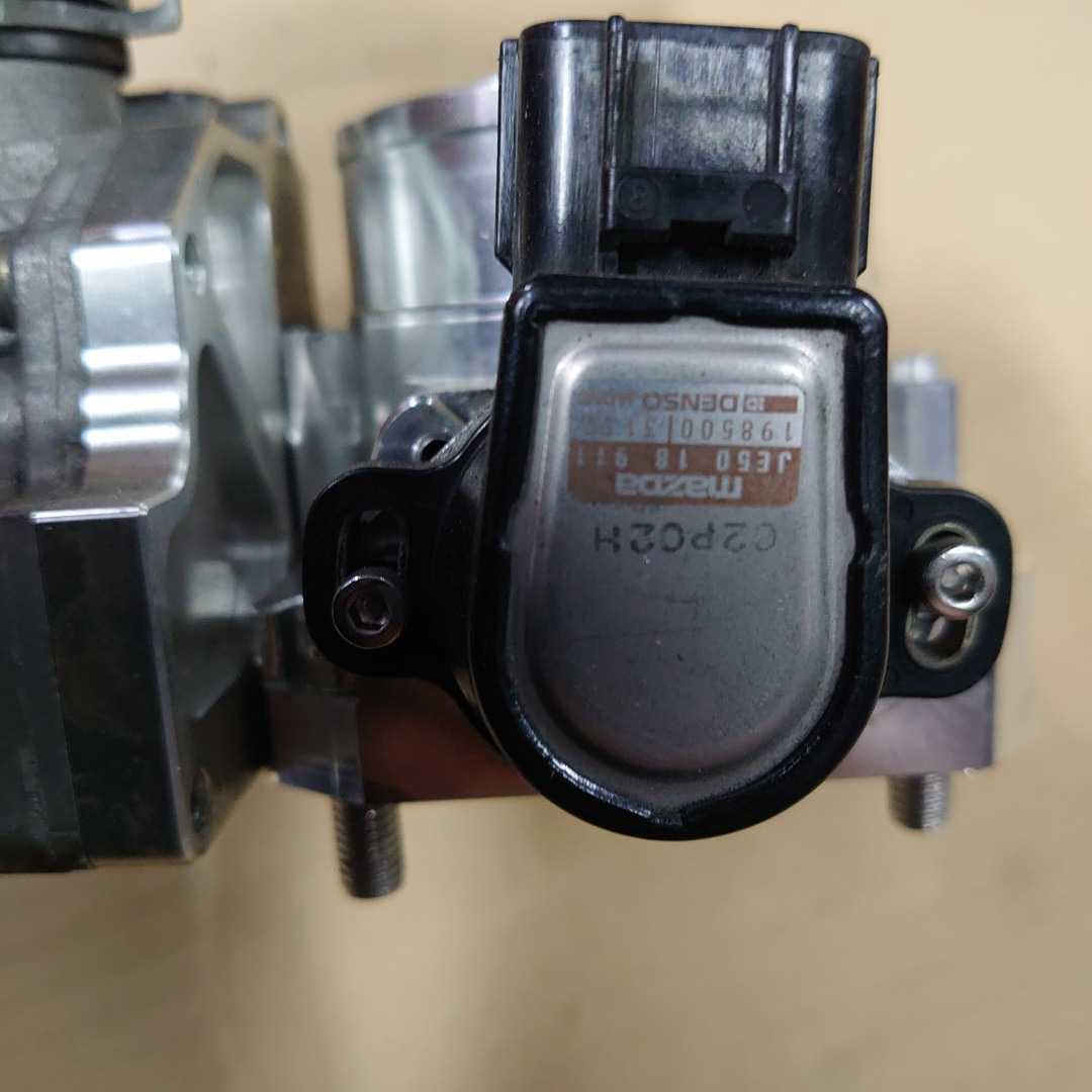 マツダ ロードスター NA8 ビックスロットルボディ 64mm アルミ削り出し