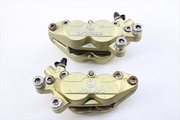 ZZR1100D[07社外前 BREMBO ブレンボ フロントブレーキキャリパー 取付