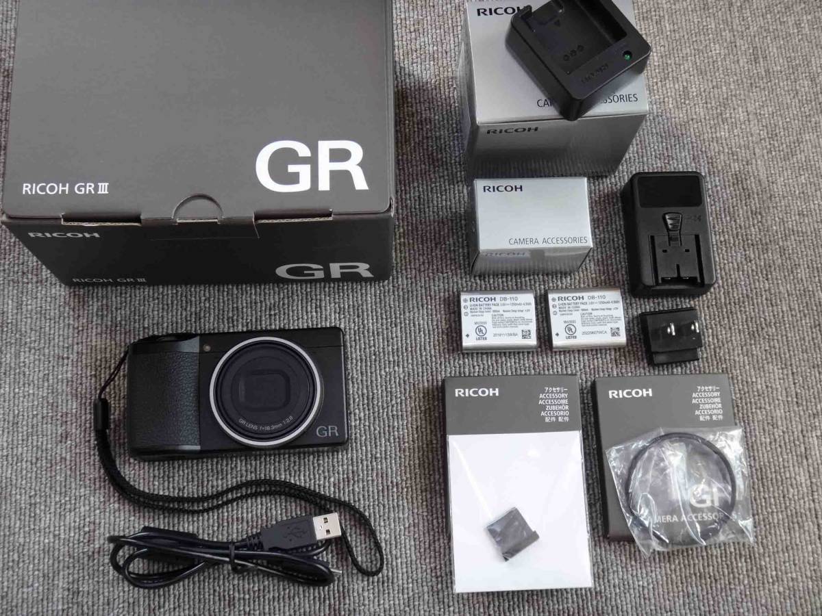 RICOH リコー GRⅢ 美品（撮影枚数120枚）おまけつき RICOH GR GR3 Z5