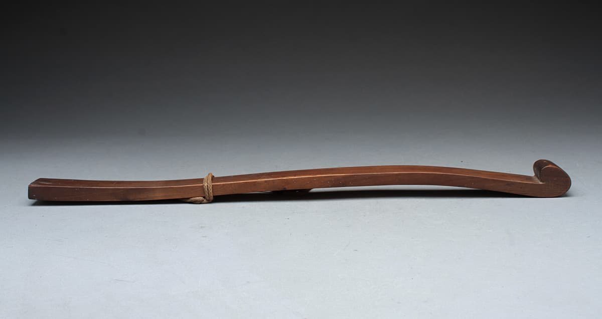 時代 仏教美術 如意 棒 木製 骨董 HX591 仏教美術 木造如意 全長35.5cm 重75g 木笏 如意棒 僧侶 寺院仏具