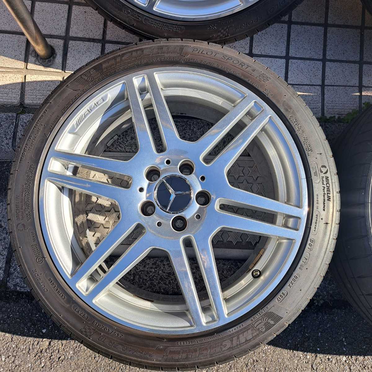 メルセデスベンツ W212 純正 AMG18インチアルミホイール PCD112 5H 8.5 