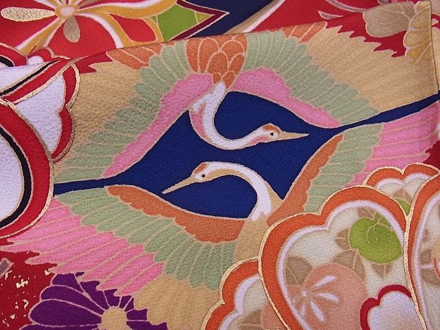 着物屋こころ■豪華振袖　駒刺繍　向かい鶴花文　金彩　着丈　175cm　裄丈　70cm　正絹　逸品　A-ck5784 駒刺繍 暈し染め 正絹 裄丈69.5cm 着丈168cm 京友禅振袖・桃色・金駒刺繍┃かわいい古典菊京屋