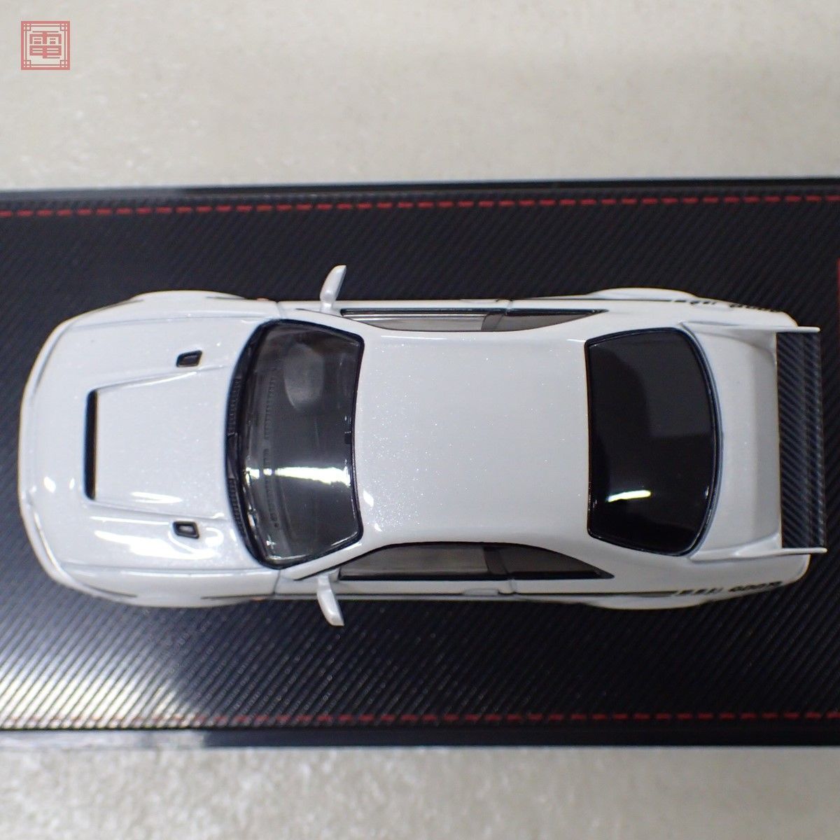 イグニッションモデル 1/64 日産 ニスモ R33 GT-R 400R パールホワイト