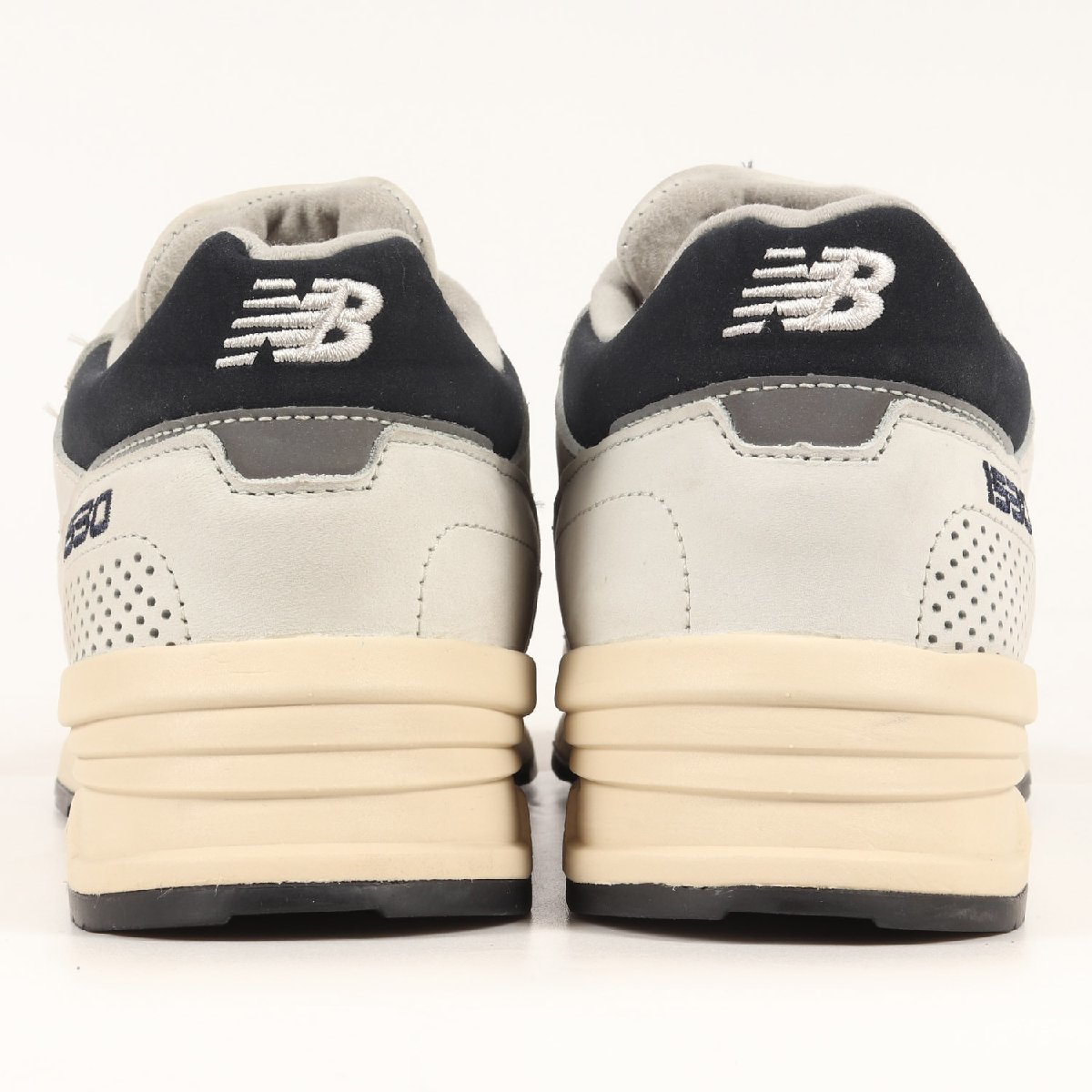 NEW BALANCE ニューバランス 30周年記念 M1530 OGG MADE IN ENGLAND イングランド製 英国製 グレー ネイビー サイズ：US7.5 D 25.5cm - &frasl; 30周年記念モデル 9&frasl;1ニューバランス996 Balance メルカリ