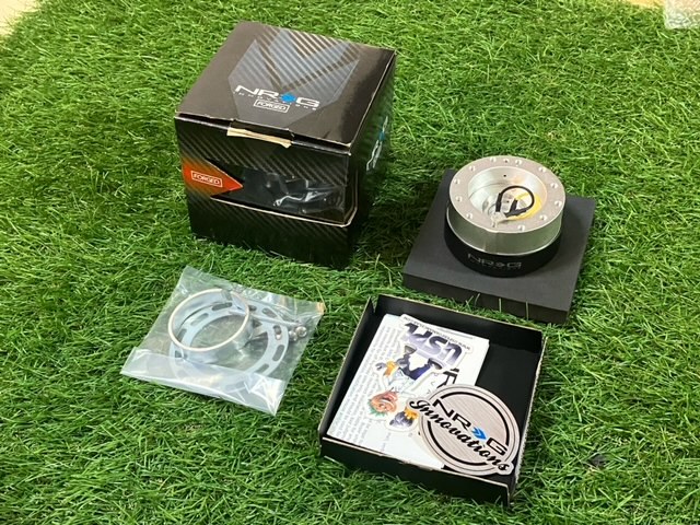 即納 未使用 正規品 NRG クイックリリース シルバー SRK-200SL ステアリング 脱着 ボス シルビア スカイライン JZX RX-7 ランエボ シビック