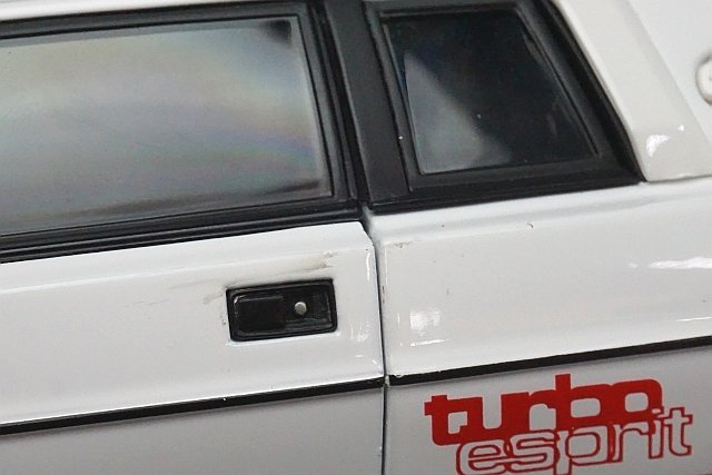 AUTOart オートアート 1/18 LOTUS ロータス ESPRIT TURBO エスプリ