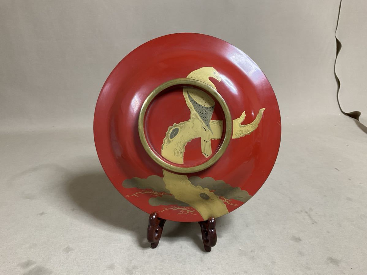 ZM242 木製　漆器　漆塗り　朱塗り　金彩　金盛り　鷹と松の図　大平椀_2