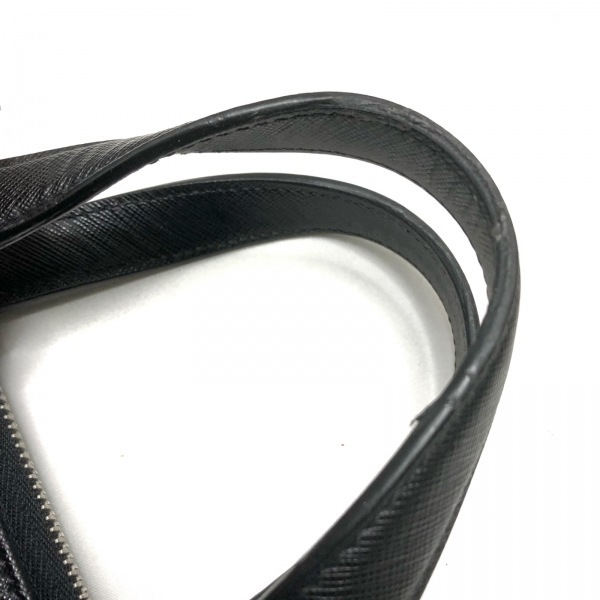 プラダ PRADA ビジネスバッグ VR0023 - レザー 黒 本体ロックなし バッグ ビジネスバッグ プラダ VR0023 メンズ PRADAプラダ『ブリーフケース』VR0023 ブラック