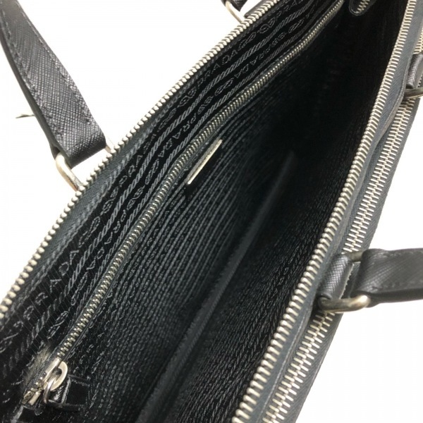 プラダ PRADA ビジネスバッグ VR0023 - レザー 黒 本体ロックなし バッグ ビジネスバッグ プラダ VR0023 メンズ PRADAプラダ『ブリーフケース』VR0023 ブラック