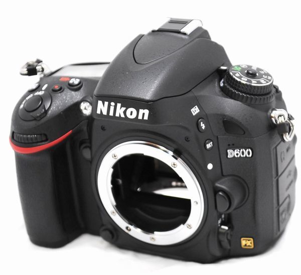 超美品 5769ショット】Nikon ニコン D600 ボデイ 訳あり D600 Nikon ニコン
