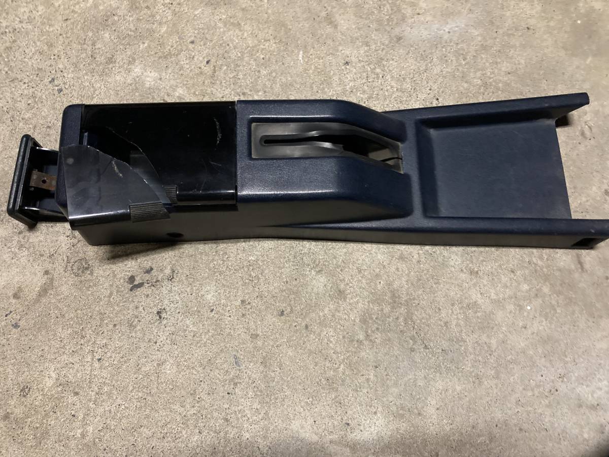 全国無料，格安 がジャンク品 AE86 ハチロク センターコンソール 青色(トヨタ用)｜売買されたオークション情報、yahooの商品情報をアーカイブ公開 - オークファン トヨタ用