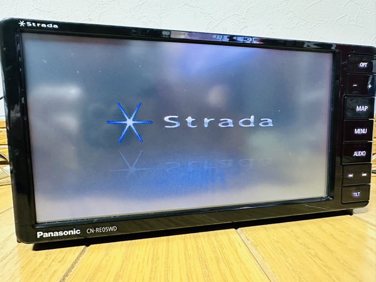 Panasonic ストラーダ CN-RE05WD ジャンク品 メーカー別 カーナビ