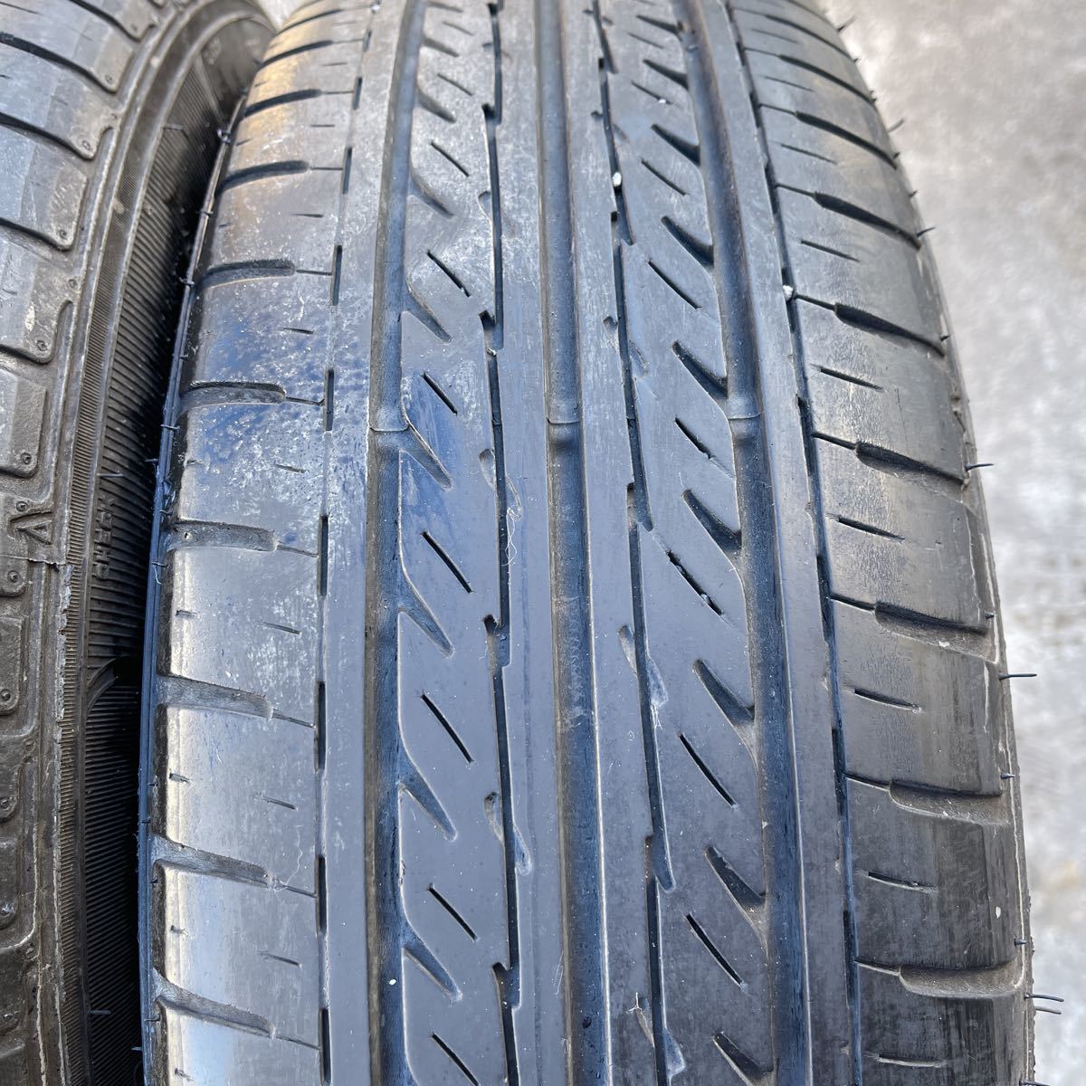 エンケイSMACK グッドイヤー175/65R15 5.5J+43 100-4H アクアヤリス