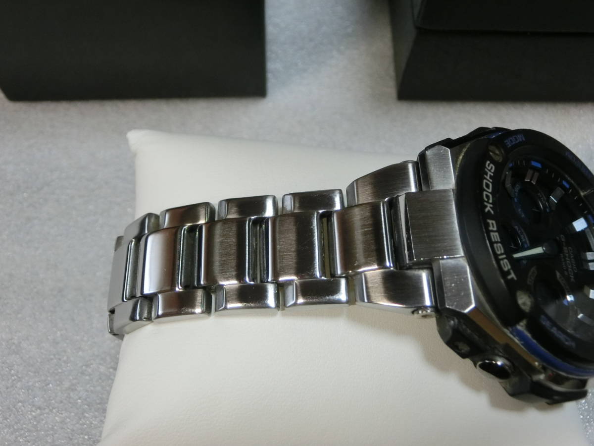 ☆G-SHOCK G-STEEL 電波ソーラー (GST-W100D-1A2JF) レイヤーガード 