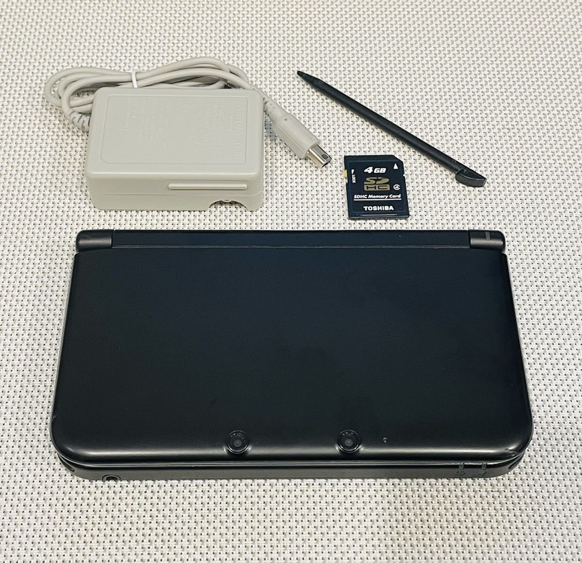 ニンテンドー3DS LL ブラック　本体動作品　送料無料　付属品付き　任天堂 Nintendo 3DS LL 