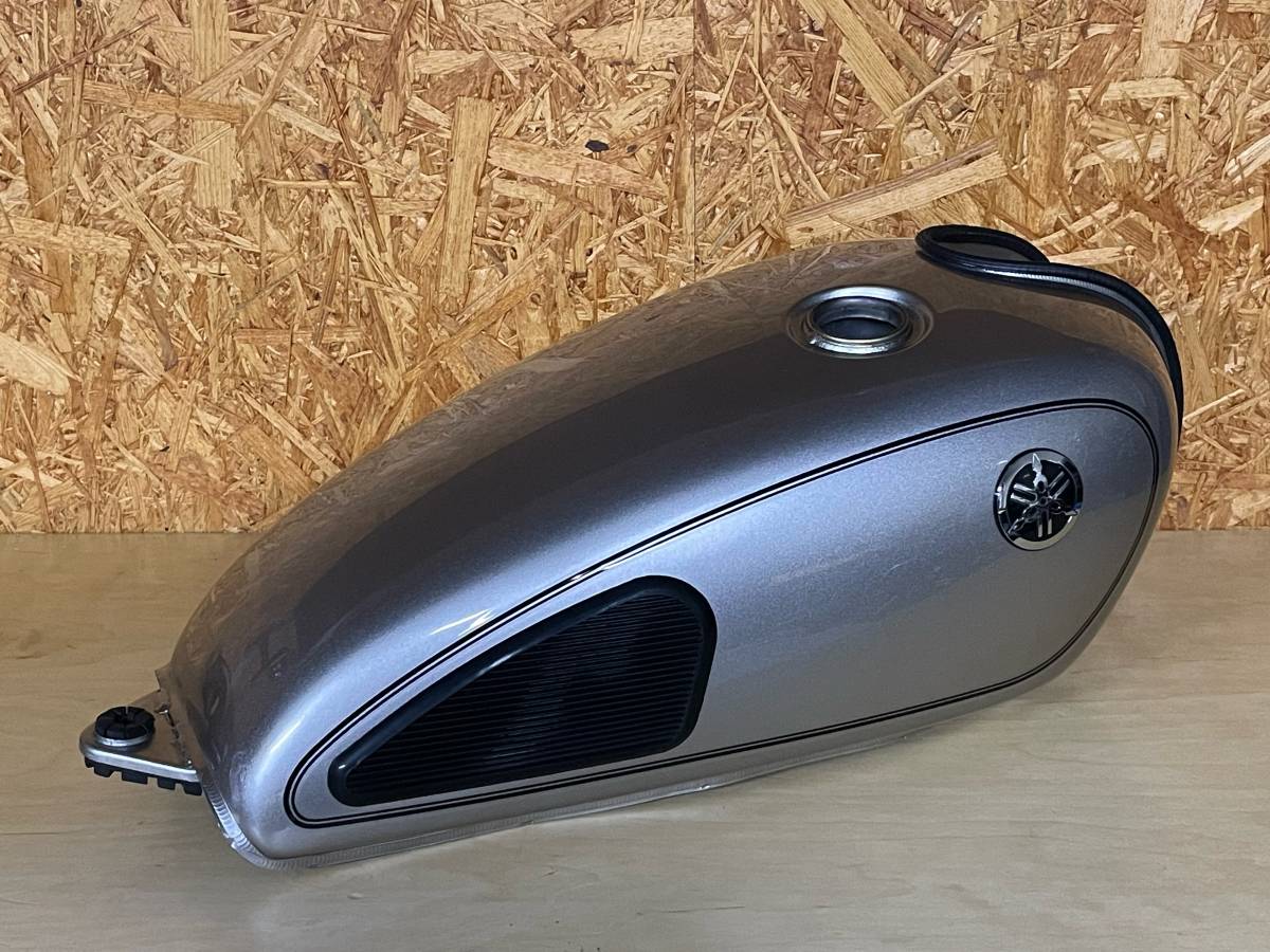 SR400◆純正タンク（SR500 ガソリンタンク 燃料タンク フューエルタンク チョッパー トラッカー ボバー RH01J 2H6 1JR）