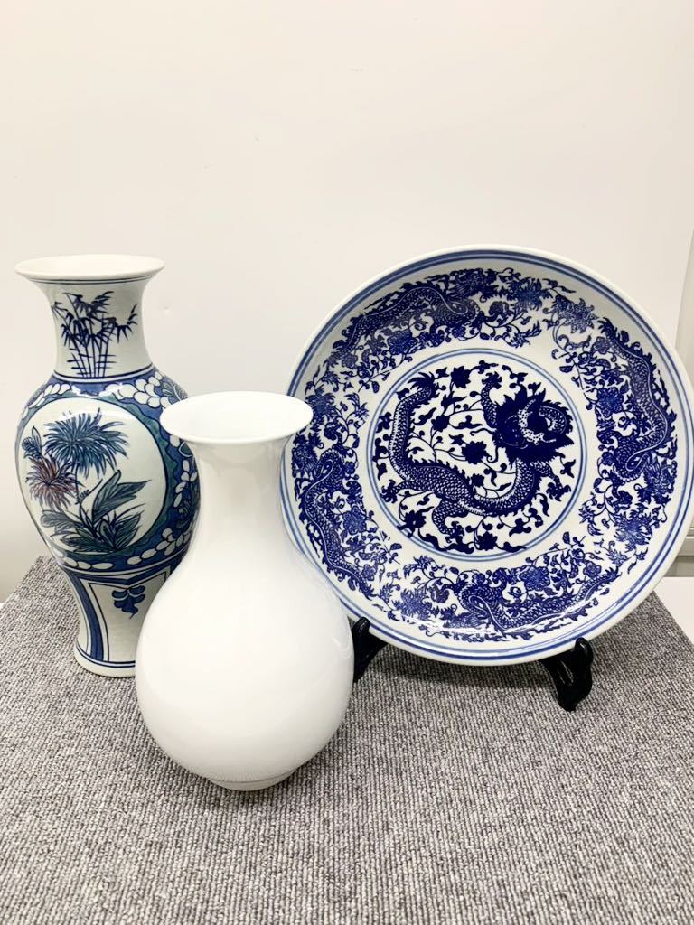  中国美術 古美術 陝西省美術博物館収蔵品 白磁梅瓶 青花磁五龍大盤 花瓶 まとめ 正年 龍 清(色絵磁器)｜売買されたオークション情報、yahooの商品情報をアーカイブ公開 - オークファン 骨董陶磁器一般