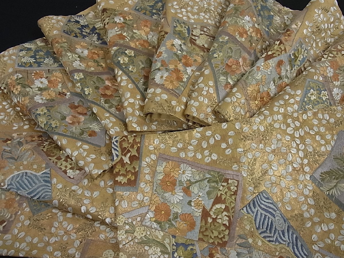 花美人着物■極上　六通柄袋帯　総刺繍　花冊子文　金糸　逸品　eee0014