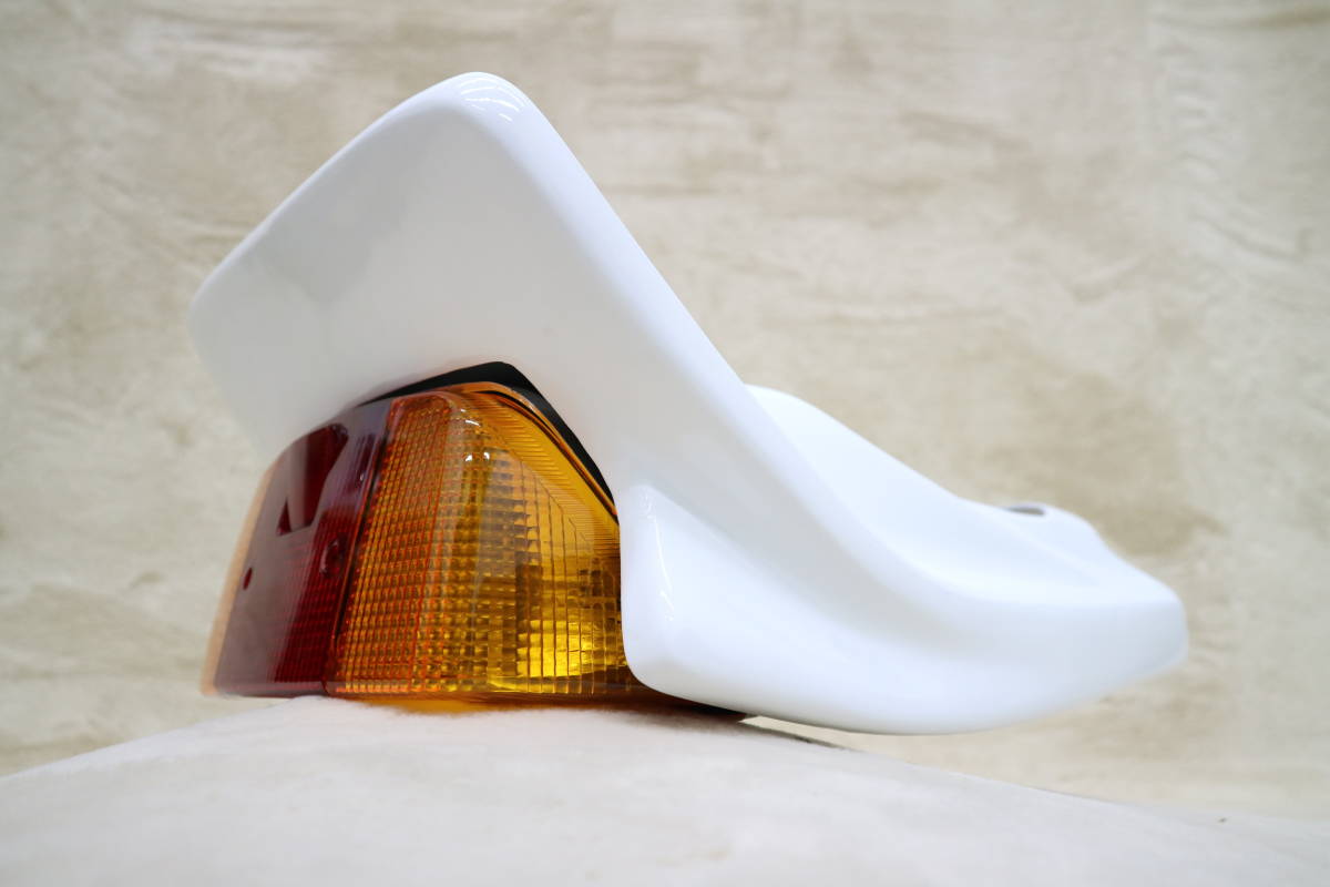 エイプ CBX変身 カウル 白 紅白 テールユニットセット　/新品 エイプ CBX変身 カウル 白 紅白 テールユニットセット /新品 新品