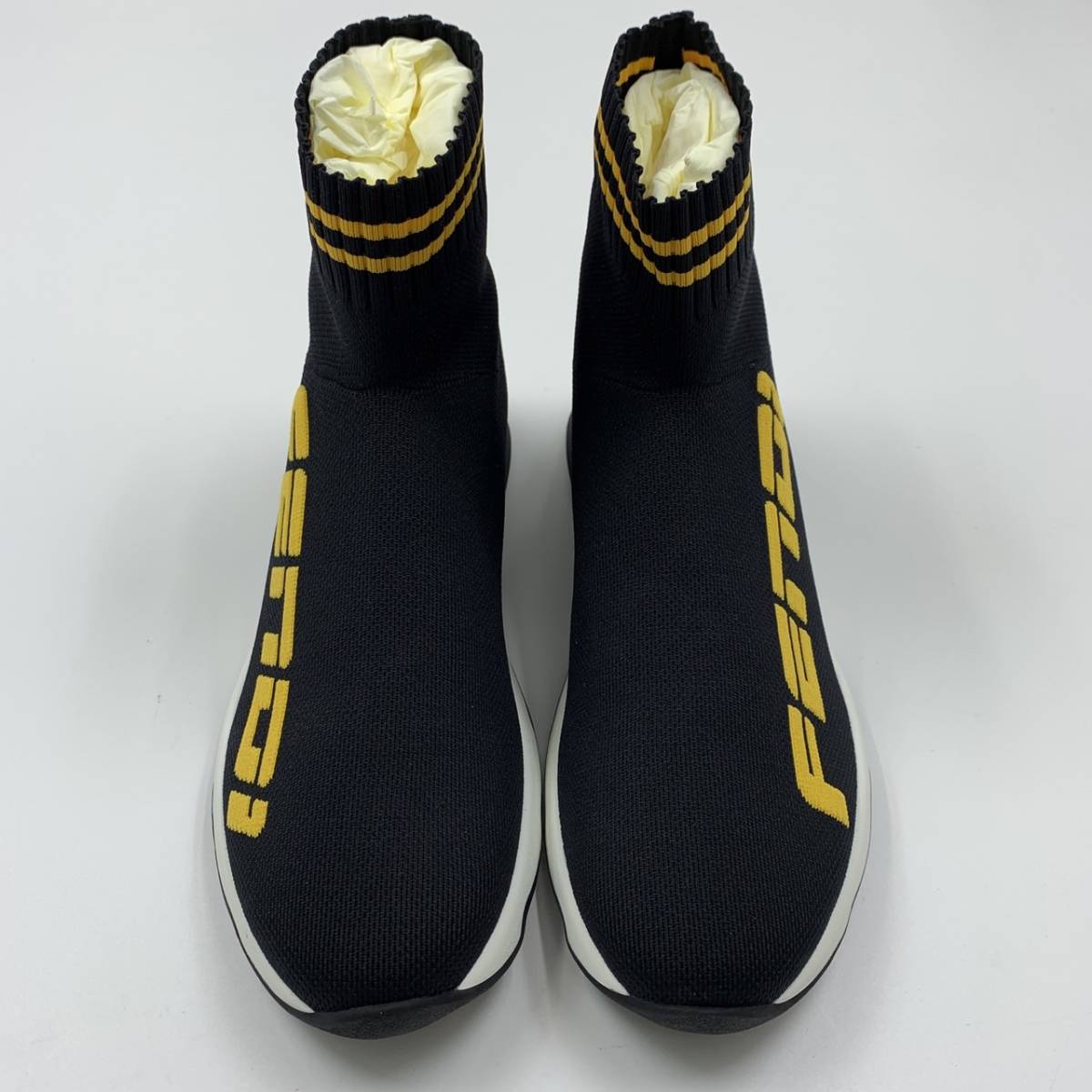 新品○定価115500円○FENDI○レディース物○ジャガードロゴ ソックス 