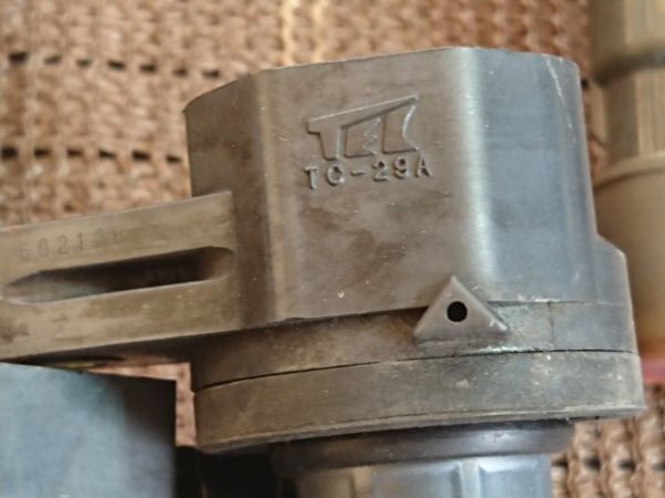 低走行 ゼスト DBA-JE1 イグニッションコイル ダイレクトコイル 純正
