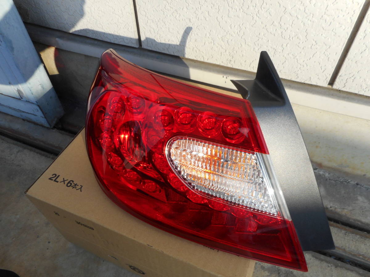 日産 NISSAN フーガ FUGA Y51 KNY51 KY51 HY51 純正 前期 テールランプ
