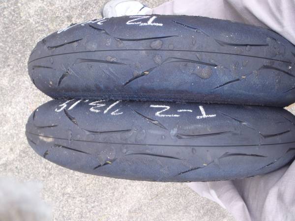 中古レースタイヤ　ＢＳ　１２０/７０－１７　タイプ２_3