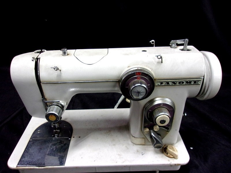 1000円スタート ミシン JANOME ジャノメ MODEL672 ジャノメミシン 蛇の目 ハンドクラフト 手工芸 janome 1 RRR1079