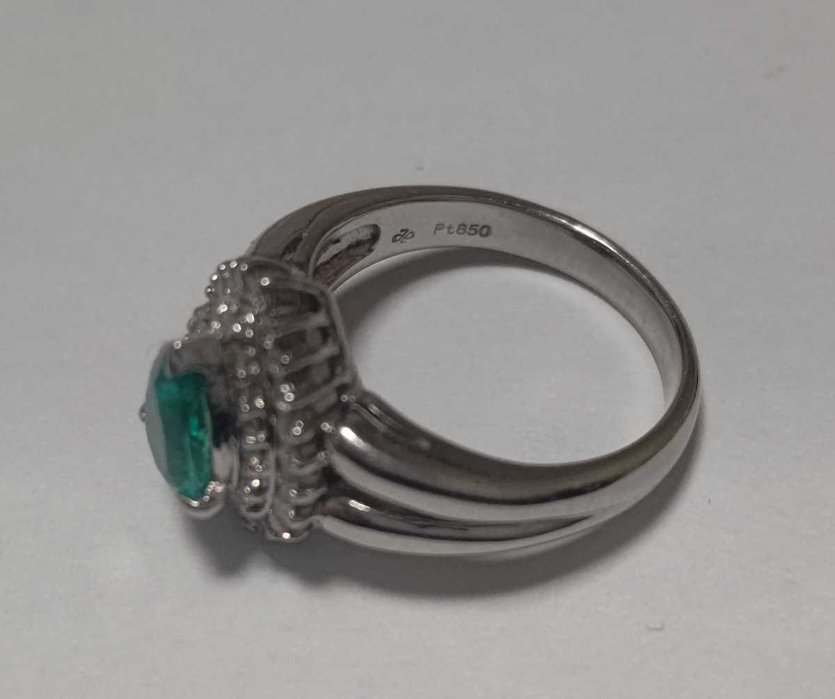 ダイヤモンド エメラルド 0.93ct Pt900 リング 0.5ct プラチナ 