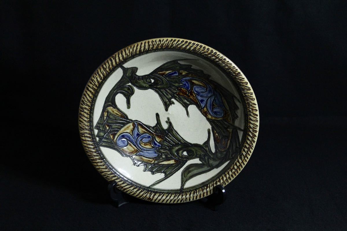美品 壺屋焼 魚文大飾鉢 絵皿 飾り皿 飾り物 琉球陶器 やちむん