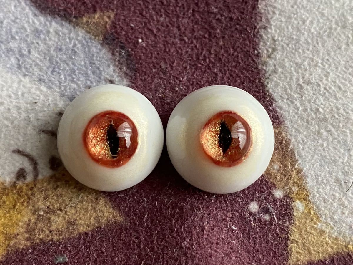 けものや グラスアイ 14mm 猫目 赤 ラメ ◇グラスアイ(人形用義眼)