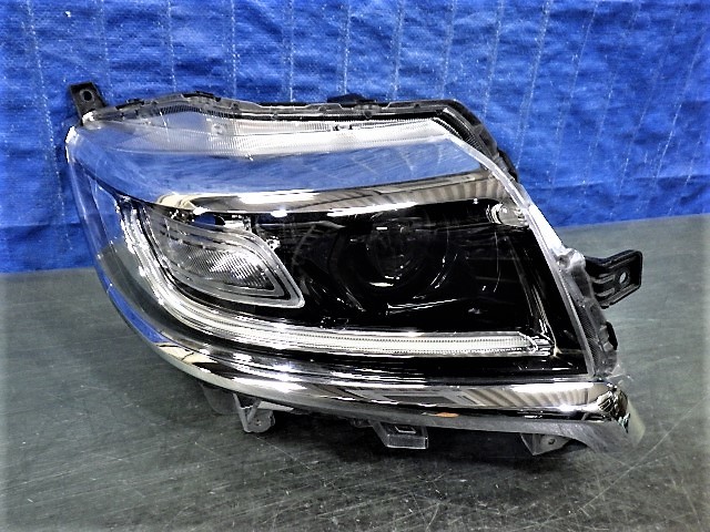 1448　スペーシアカスタム　MK53S　右ライト　LED　1960　35019-79R51　良品