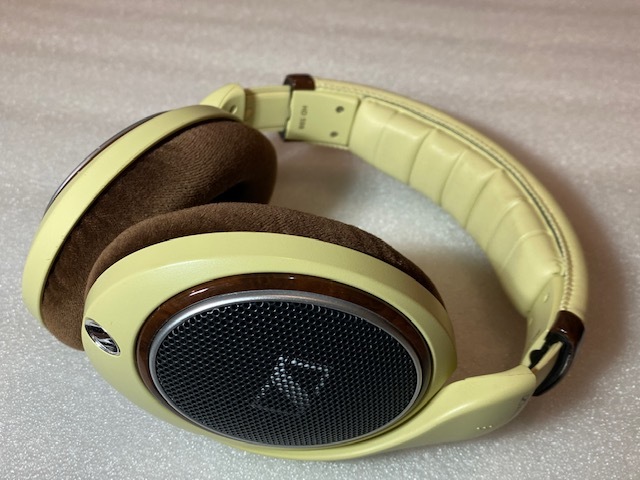 SENNHEISER HD598 プリン オープン型ヘッドホン＋スタンド付き