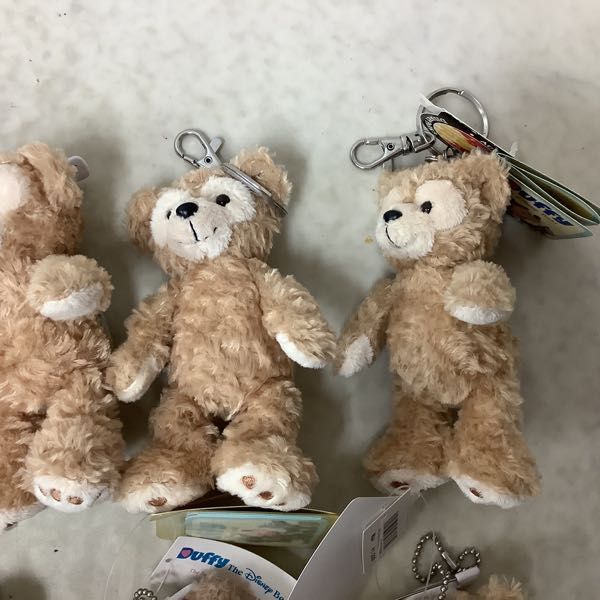 ダッフィー ぬいぐるみバッジ ぬいぐるみ ぬいぐるみキーチェーン 東京