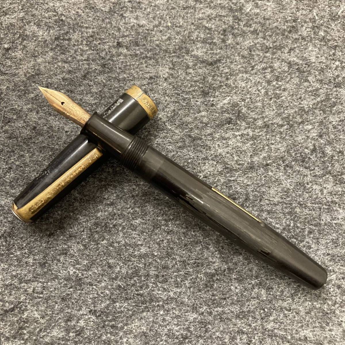 PE1458□WARRANTED ワランテッド 万年筆 R14K ペン先 14K ブラック 筆記確認未 ジャンク レトロ ヴィンテージ レバー式